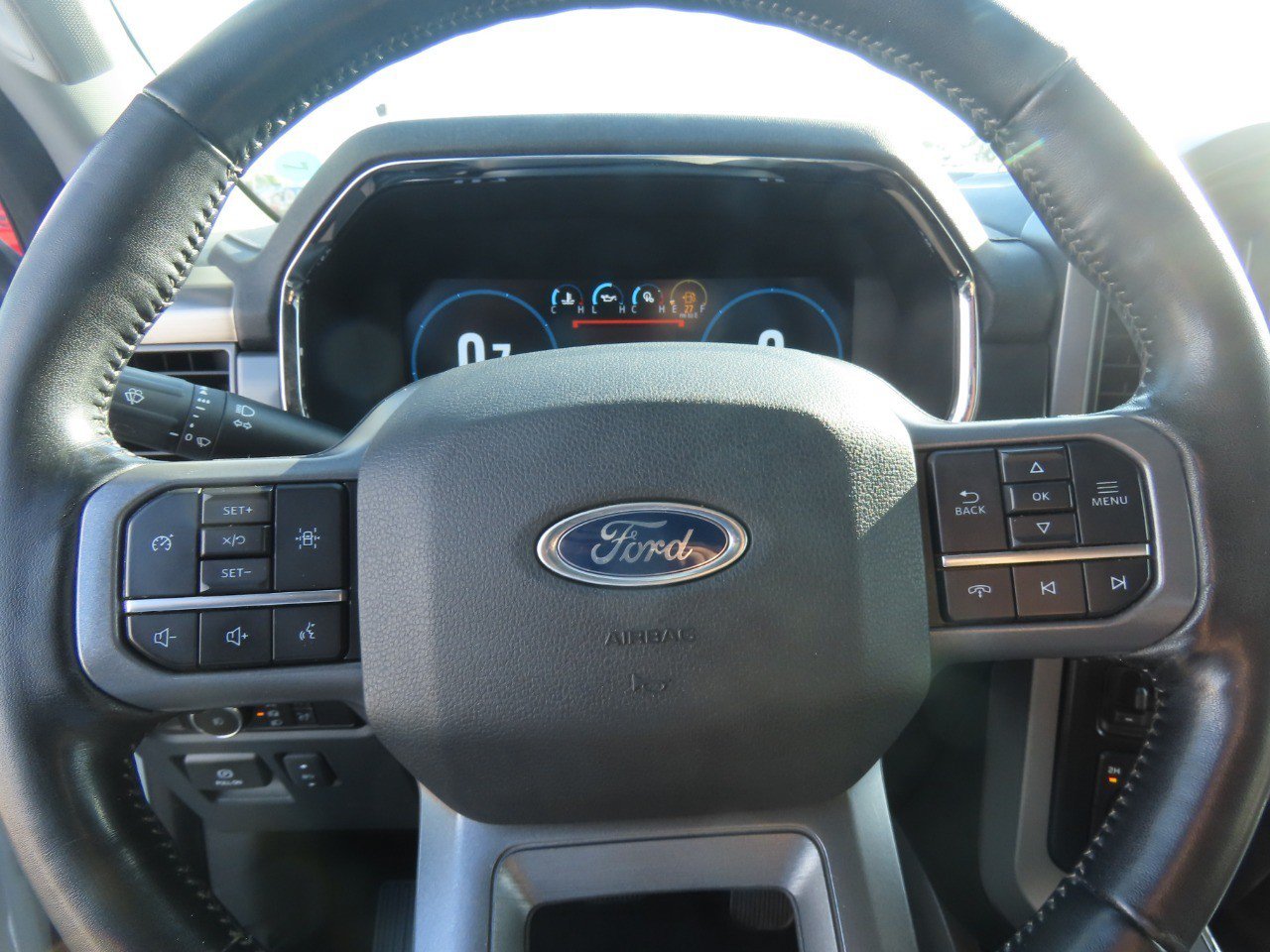 Certified 2023 Ford F150 Lariat w/ Trailer Tow Package AWD/4WD image 28