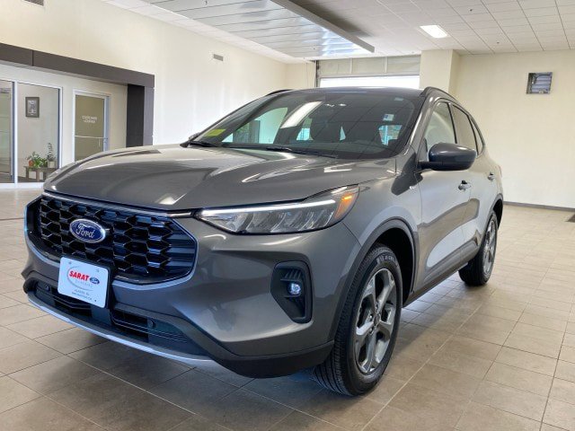 Certified 2025 Ford Escape ST-Line Select w/ Tech Pack #1 AWD/4WD image 4