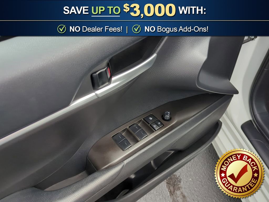 Used 2024 Toyota Camry SE w/ Convenience Package FWD image 16