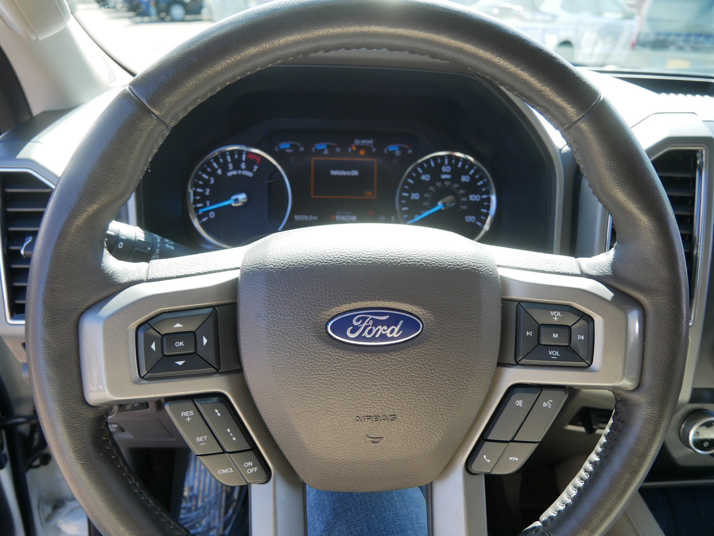 Certified 2021 Ford Expedition Max XLT image 40