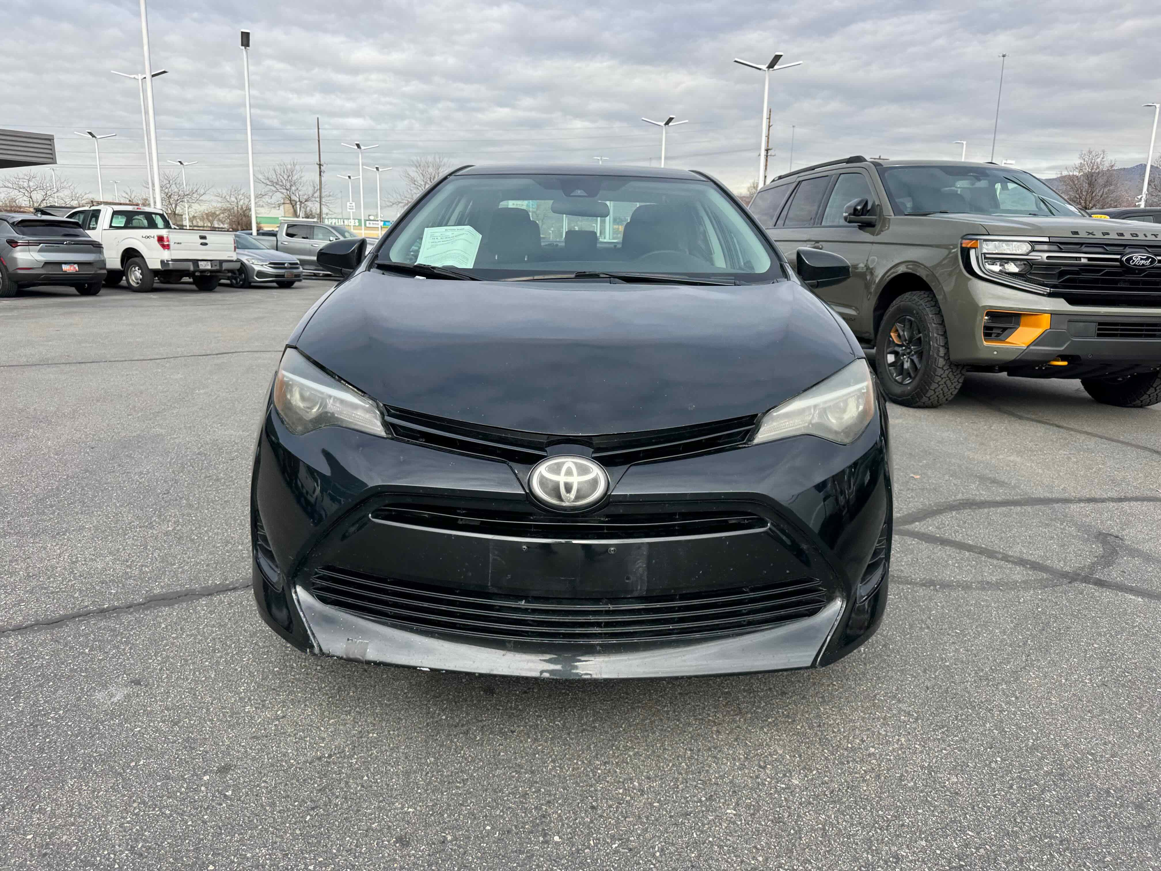 Used 2018 Toyota Corolla LE image 12