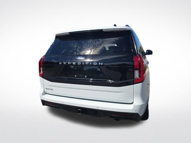 Certified 2025 Ford Expedition Active RWD image 4