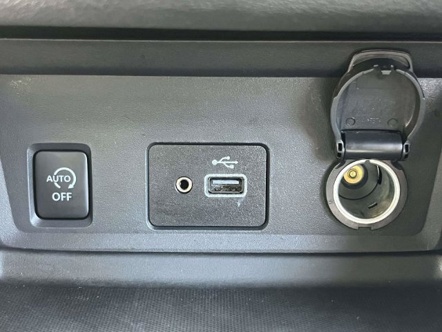 Used 2025 Nissan Sentra S FWD image 27