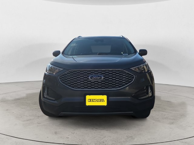 Certified 2023 Ford Edge SEL w/ Convenience Package AWD/4WD image 2