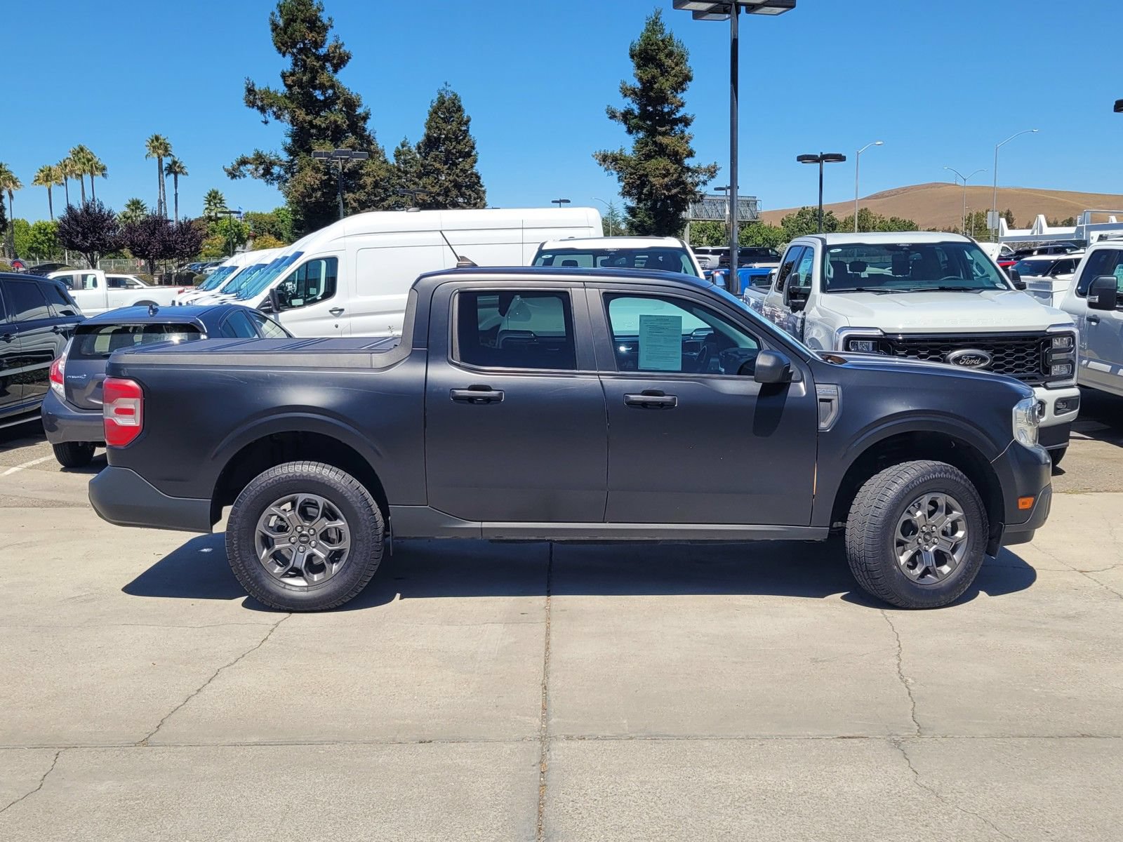 Certified 2022 Ford Maverick XLT FWD image 3