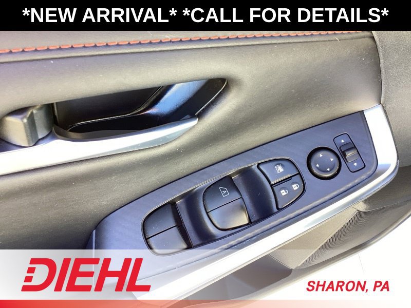 Used 2025 Nissan Sentra SR FWD image 23