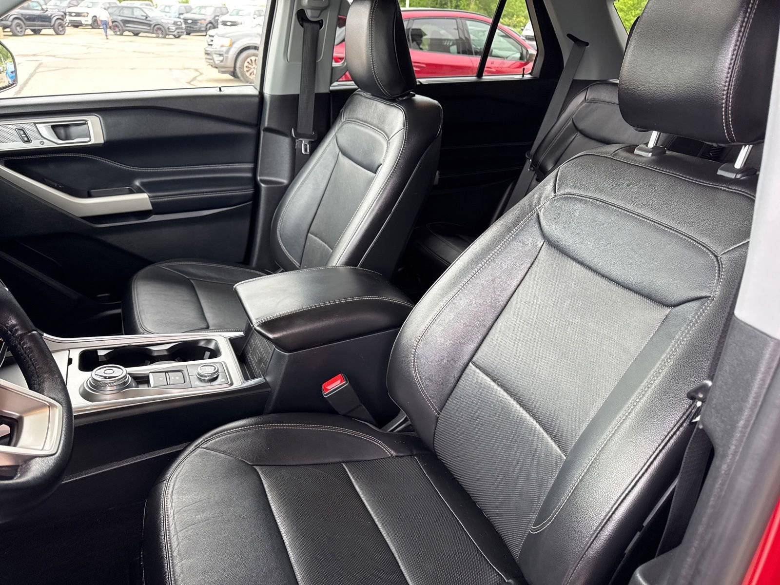 Certified 2020 Ford Explorer Limited w/ Class III Trailer Tow Package AWD/4WD image 26
