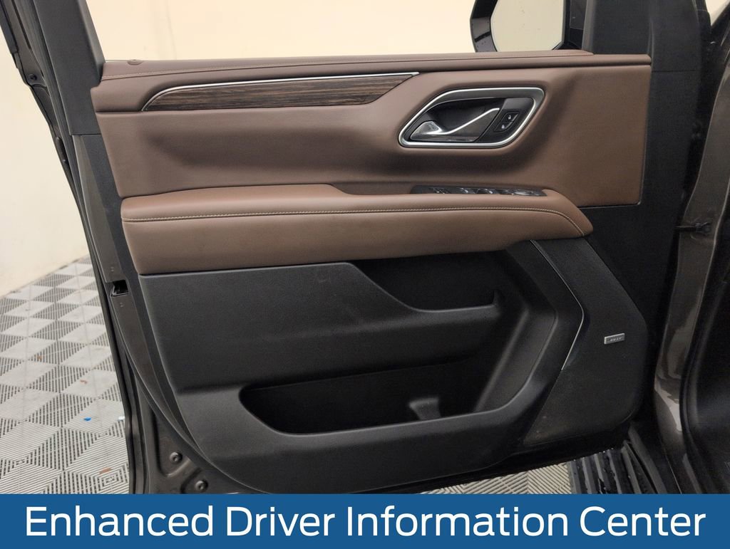 Used 2021 Chevrolet Suburban High Country w/ Premium Package AWD/4WD image 35