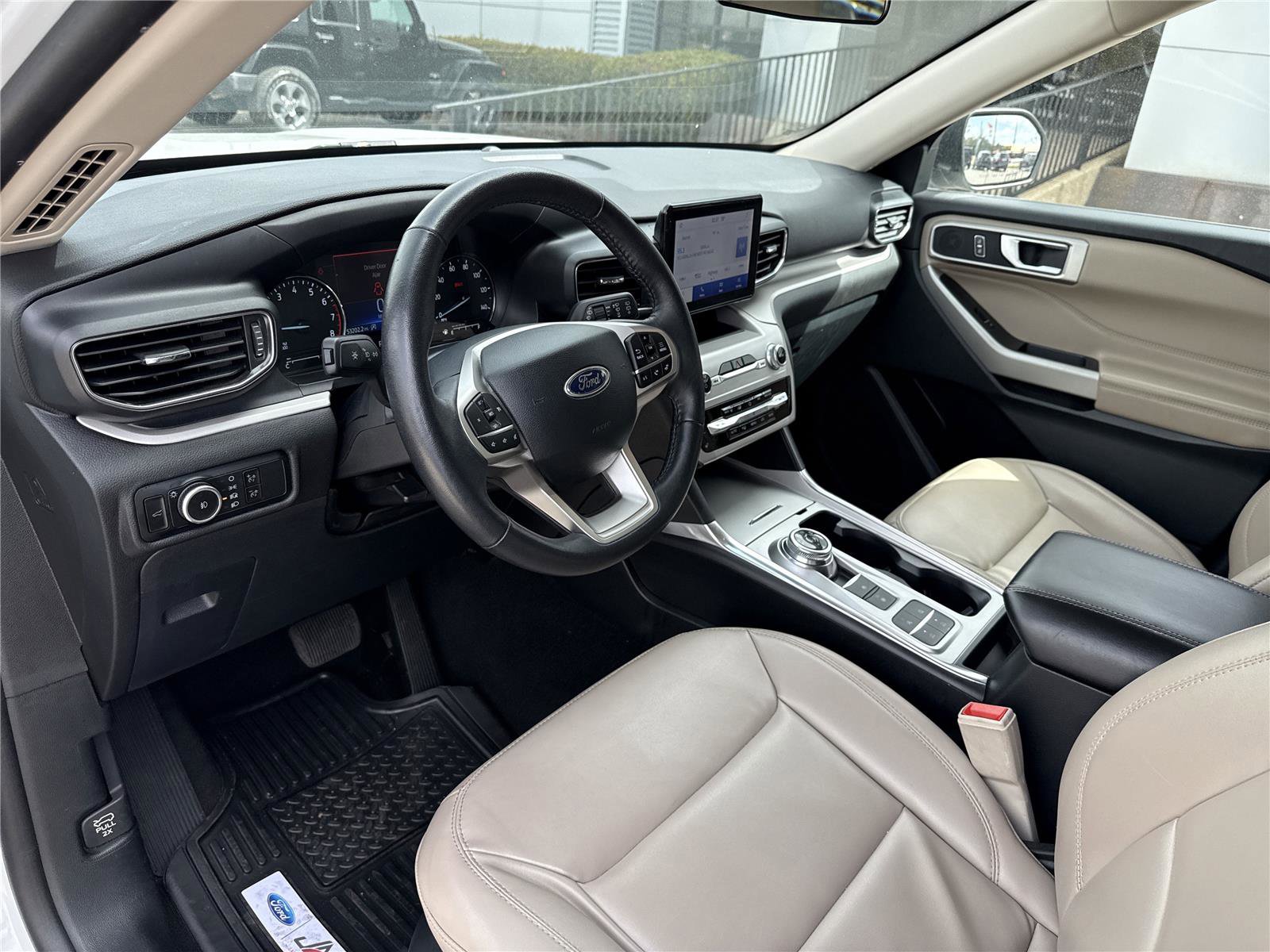 Certified 2024 Ford Explorer XLT w/ Equipment Group 202A image 27