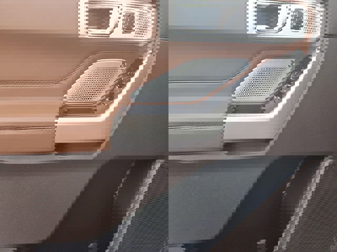 Certified 2023 Ford Explorer King Ranch w/ Technology Package image 16