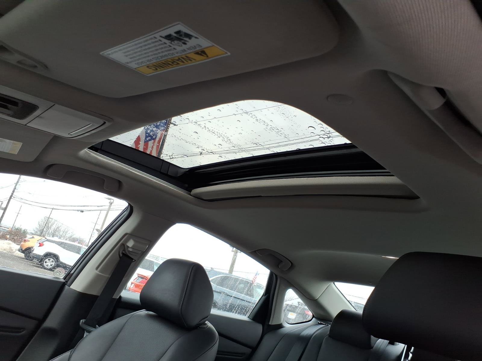 Used 2023 Honda Accord Touring image 17