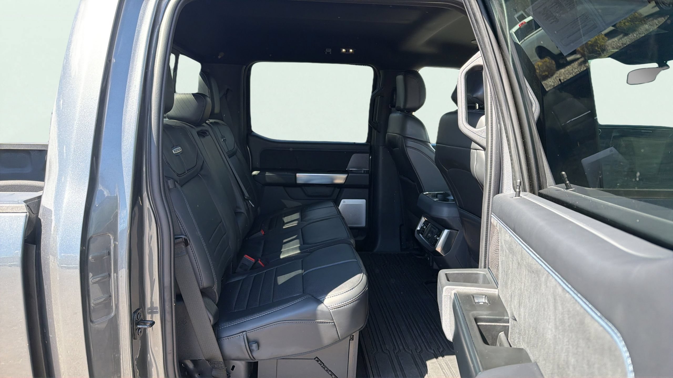 Certified 2025 Ford F250 Platinum AWD/4WD image 16