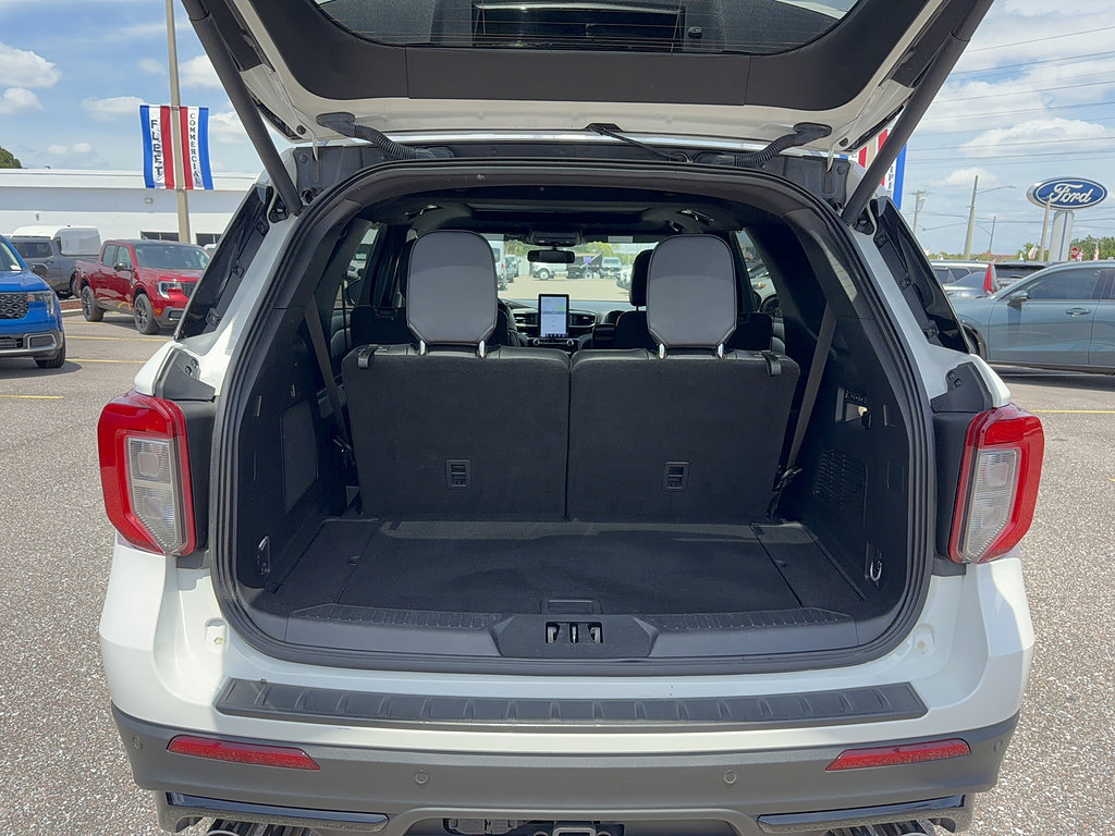 Certified 2023 Ford Explorer ST AWD/4WD image 5