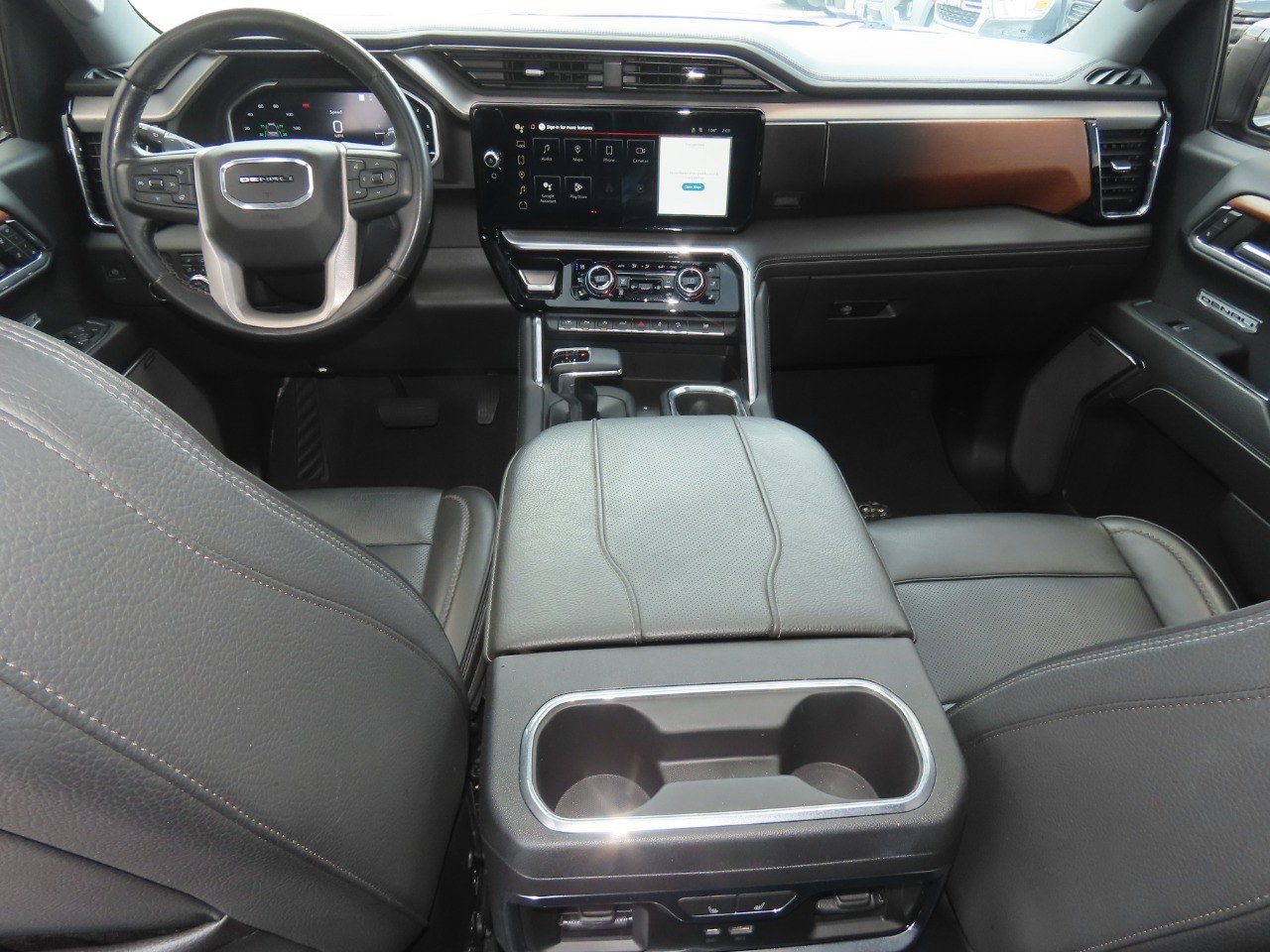 Used 2023 GMC Sierra 1500 Denali w/ Denali Reserve Package AWD/4WD image 23