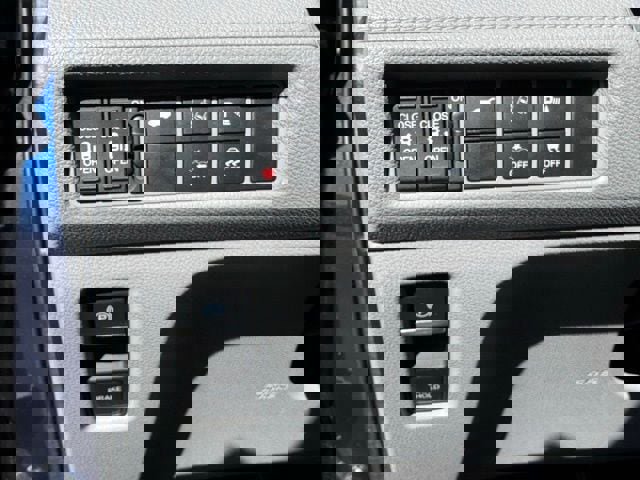 Used 2018 Honda Odyssey Elite image 13