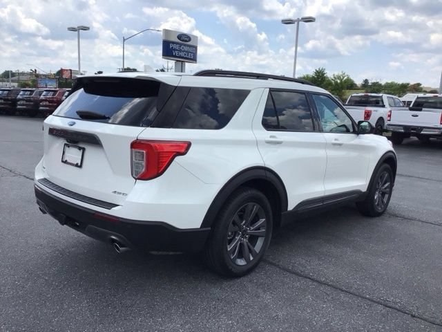 Certified 2023 Ford Explorer XLT w/ Equipment Group 202A AWD/4WD image 4