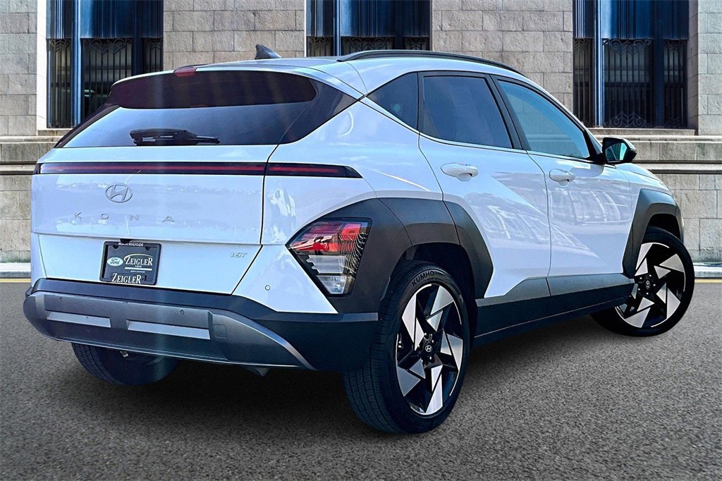 Used 2024 Hyundai Kona Limited image 11