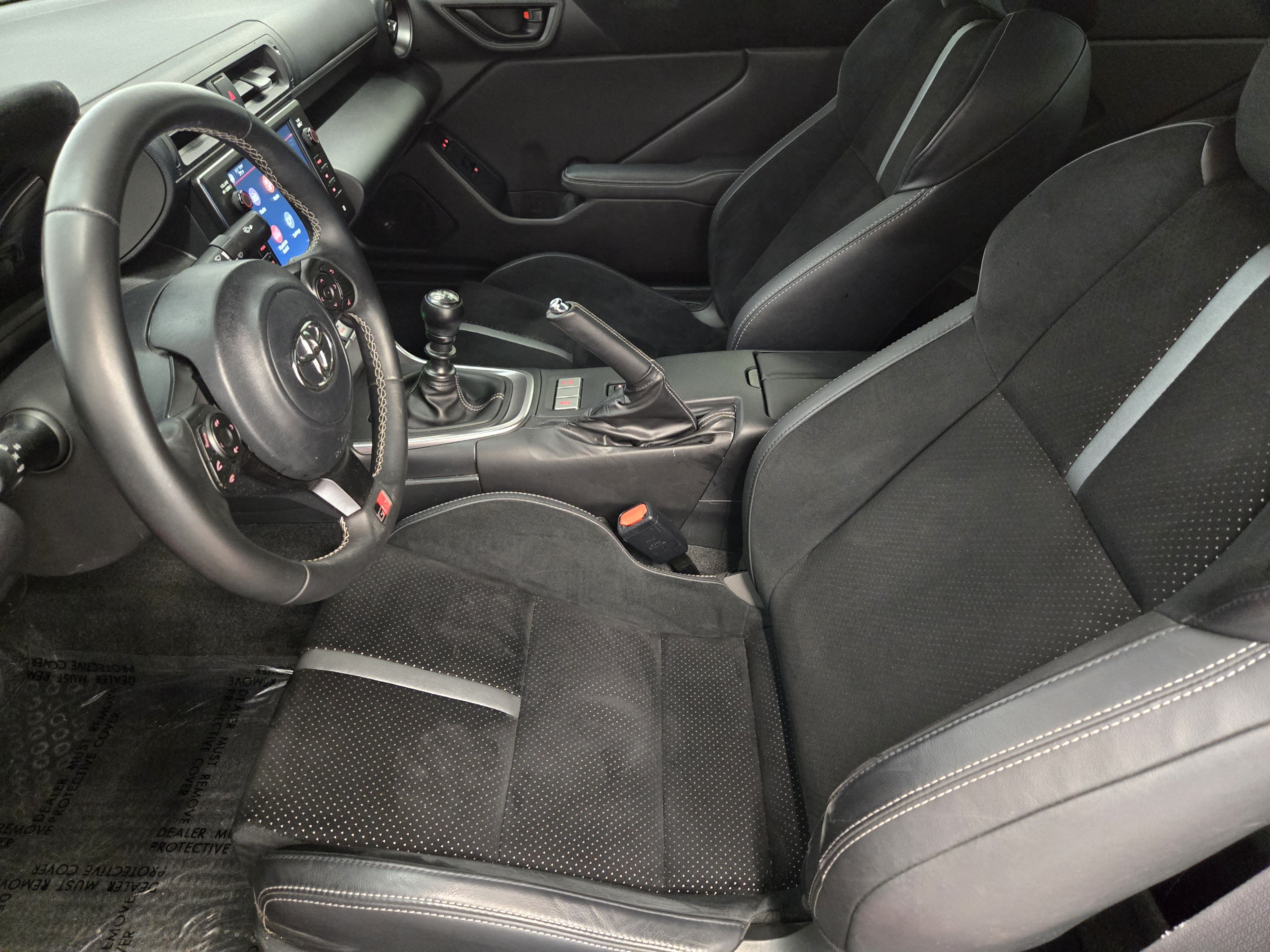 Used 2023 Toyota GR86 Premium w/ ALL Weather Mat Package (TMS) RWD image 14