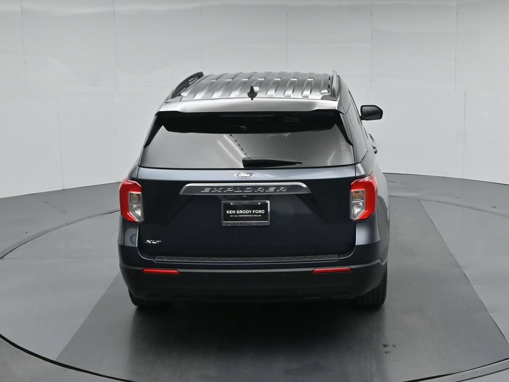 Certified 2023 Ford Explorer XLT RWD image 41