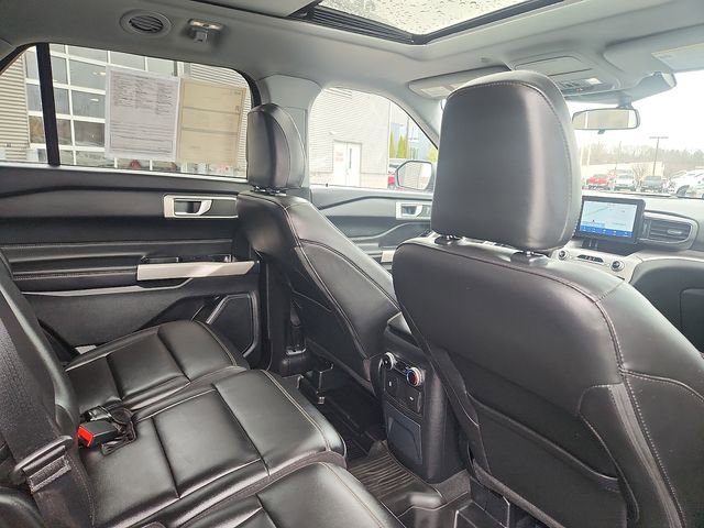 Certified 2023 Ford Explorer XLT w/ Equipment Group 202A AWD/4WD image 29