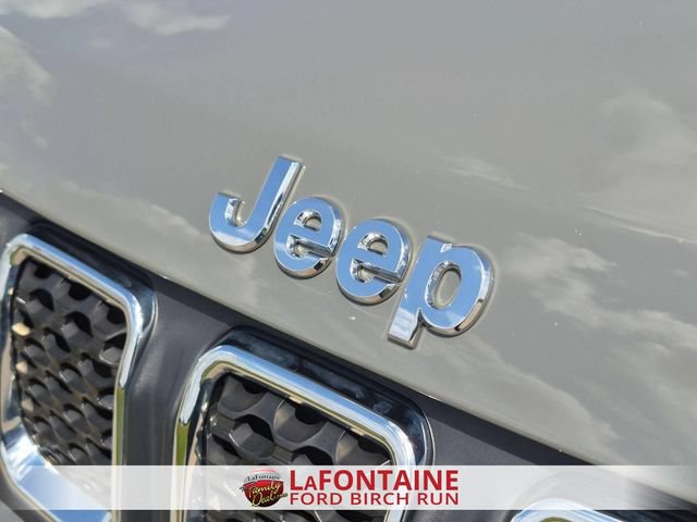 Used 2023 Jeep Compass Latitude w/ Convenience Group AWD/4WD image 9