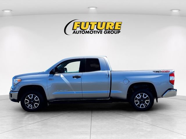 Used 2017 Toyota Tundra SR5 AWD/4WD image 7