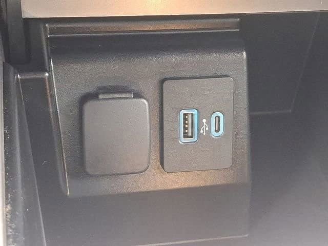 Certified 2020 Ford Explorer XLT w/ Comfort Package image 27