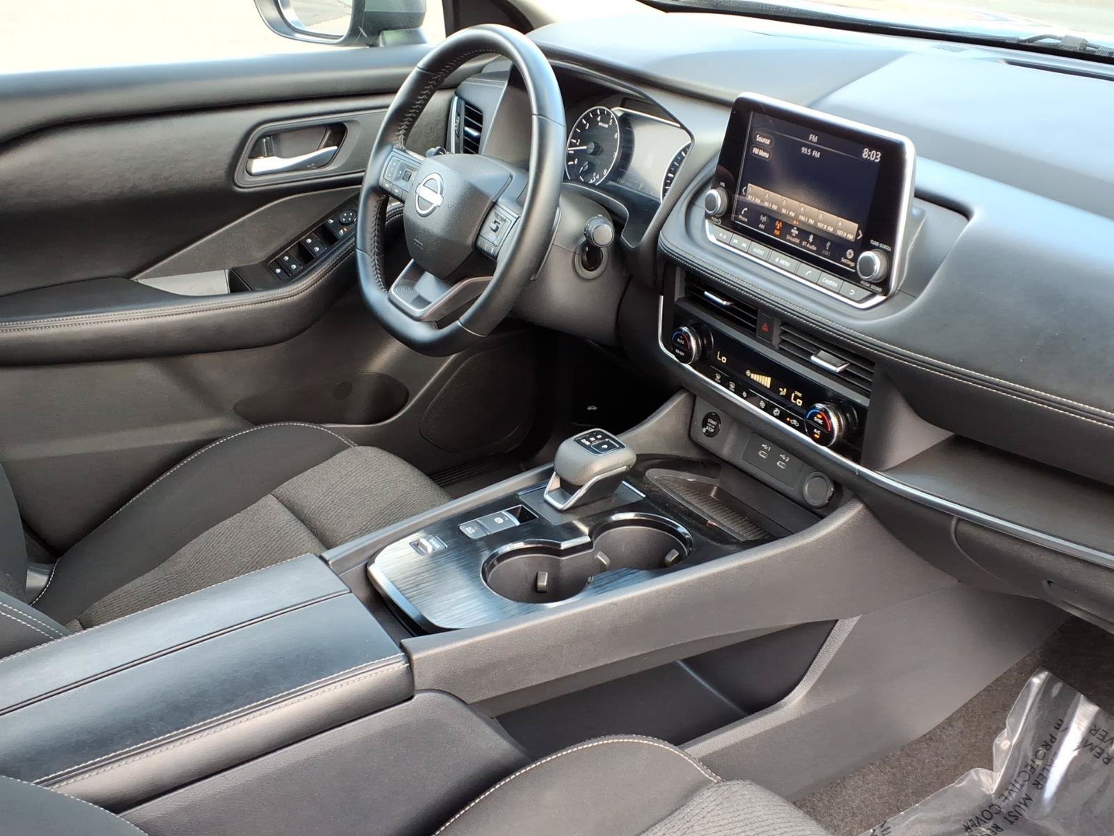 Used 2025 Nissan Rogue SV FWD image 10
