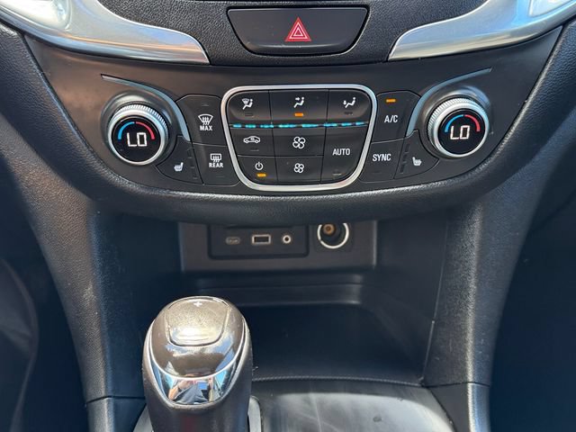 Used 2019 Chevrolet Equinox LT w/ Sun & Navigation Package AWD/4WD image 6