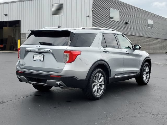 Certified 2023 Ford Explorer Limited w/ Equipment Group 301A AWD/4WD image 3