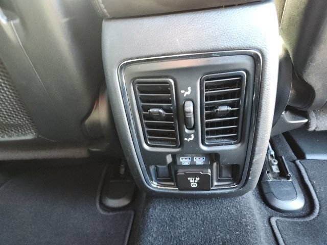 Used 2020 Jeep Grand Cherokee Limited RWD image 19