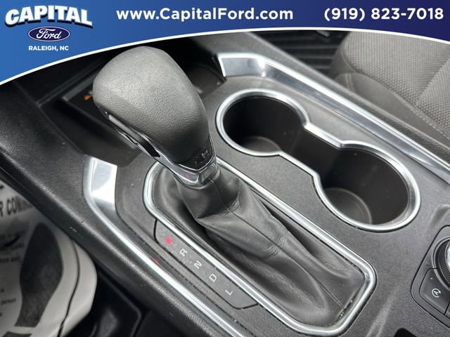 Used 2022 Chevrolet Traverse LT FWD image 30