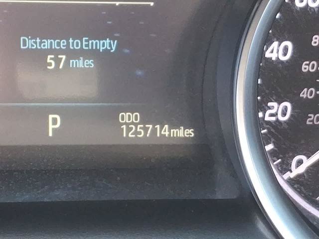 Used 2018 Toyota Camry XLE FWD image 19