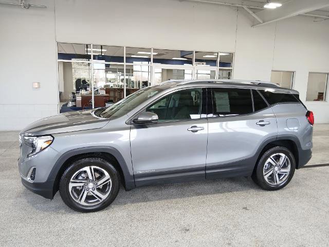 Used 2021 GMC Terrain SLT image 2