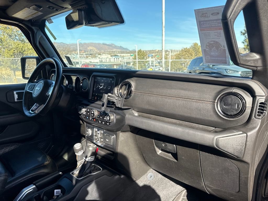 Used 2021 Jeep Wrangler Unlimited Sahara image 32
