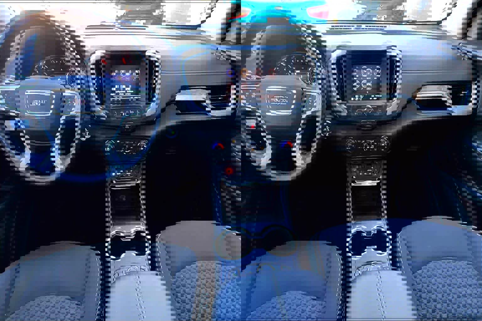 Used 2021 GMC Terrain SLE w/ Driver Convenience Package image 15