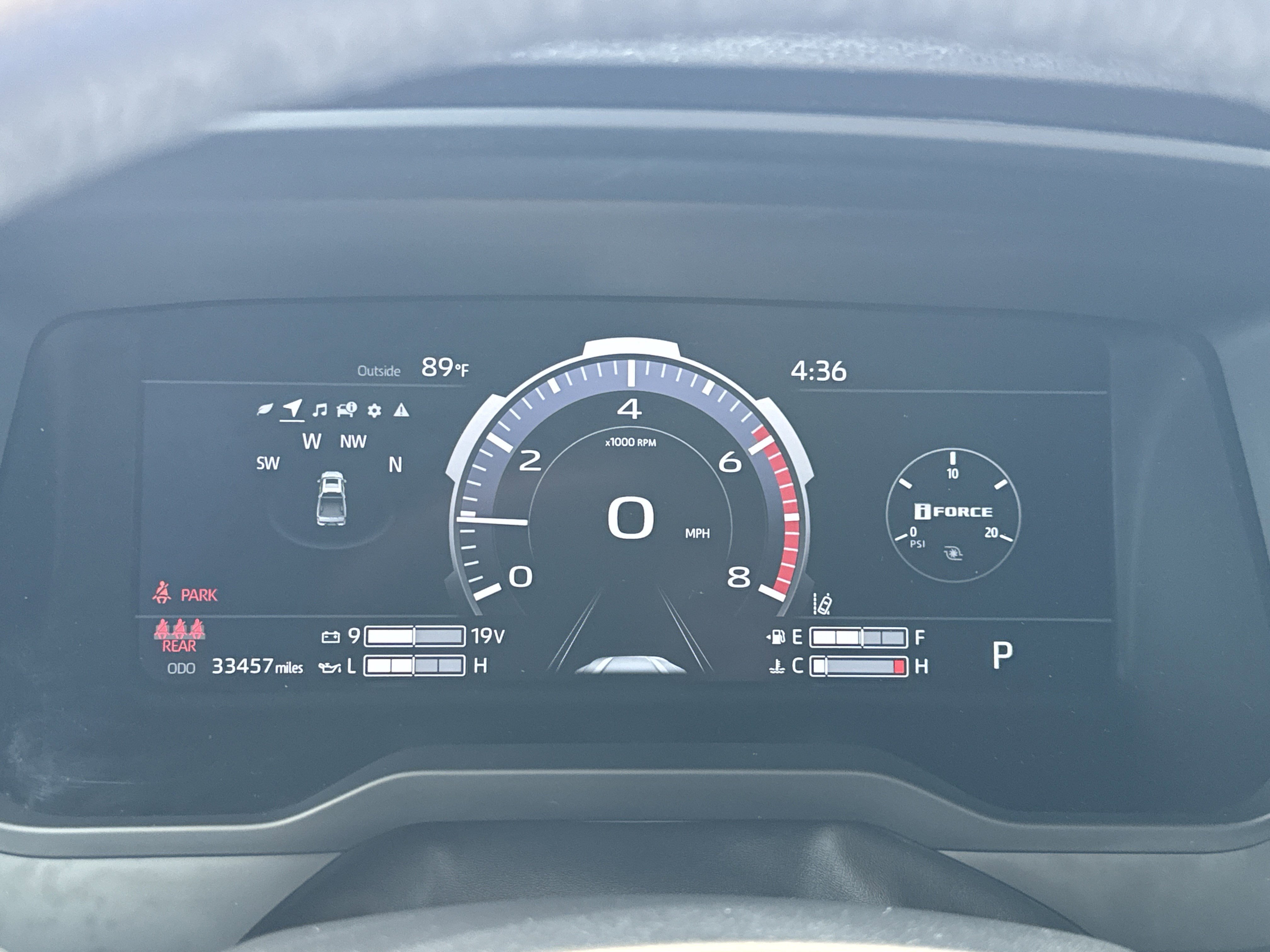 Used 2025 Toyota Tundra Limited AWD/4WD image 18