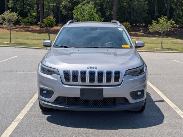 Used 2019 Jeep Cherokee Latitude w/ Popular Appearance Group FWD image 2