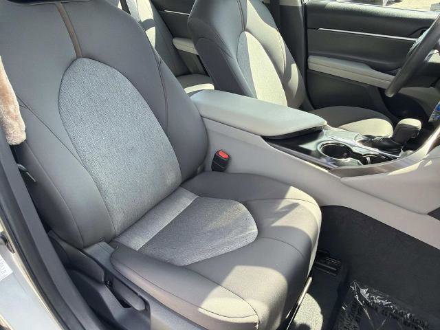Used 2019 Toyota Camry LE w/ Carpet Mat Package FWD image 22
