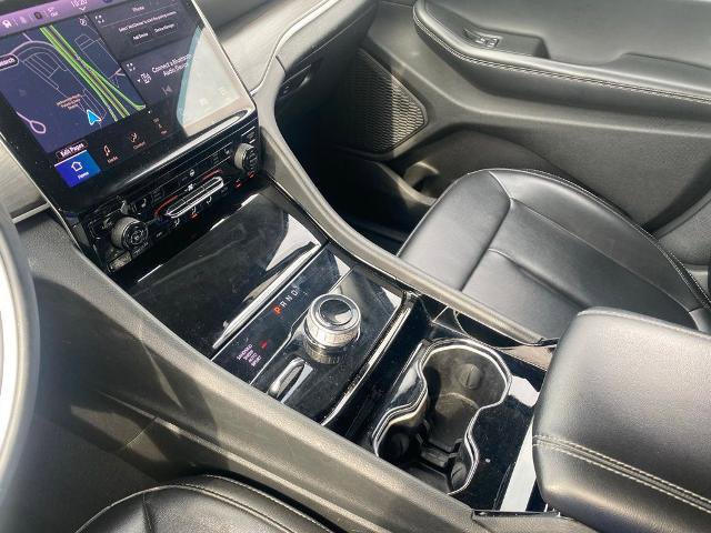 Used 2023 Jeep Grand Cherokee L Limited image 24