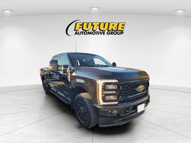 Certified 2025 Ford F350 Lariat w/ Black Appearance Package
