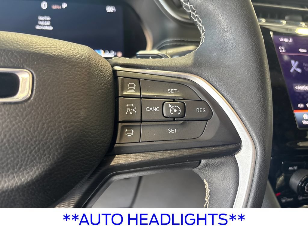 Used 2024 Jeep Grand Cherokee Altitude RWD image 21