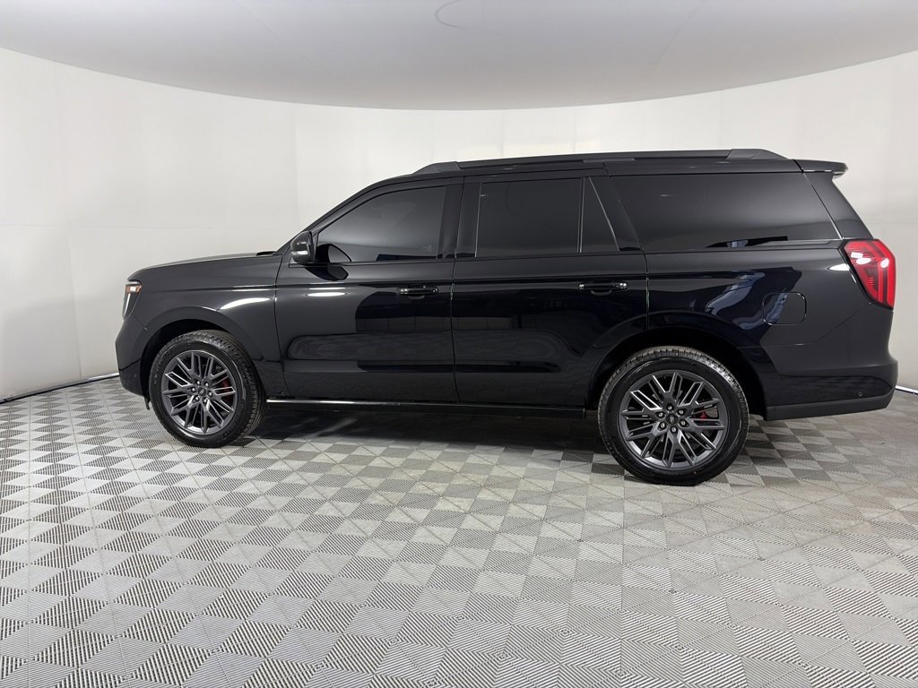 Certified 2025 Ford Expedition Platinum w/ Stealth Performance Package image 2