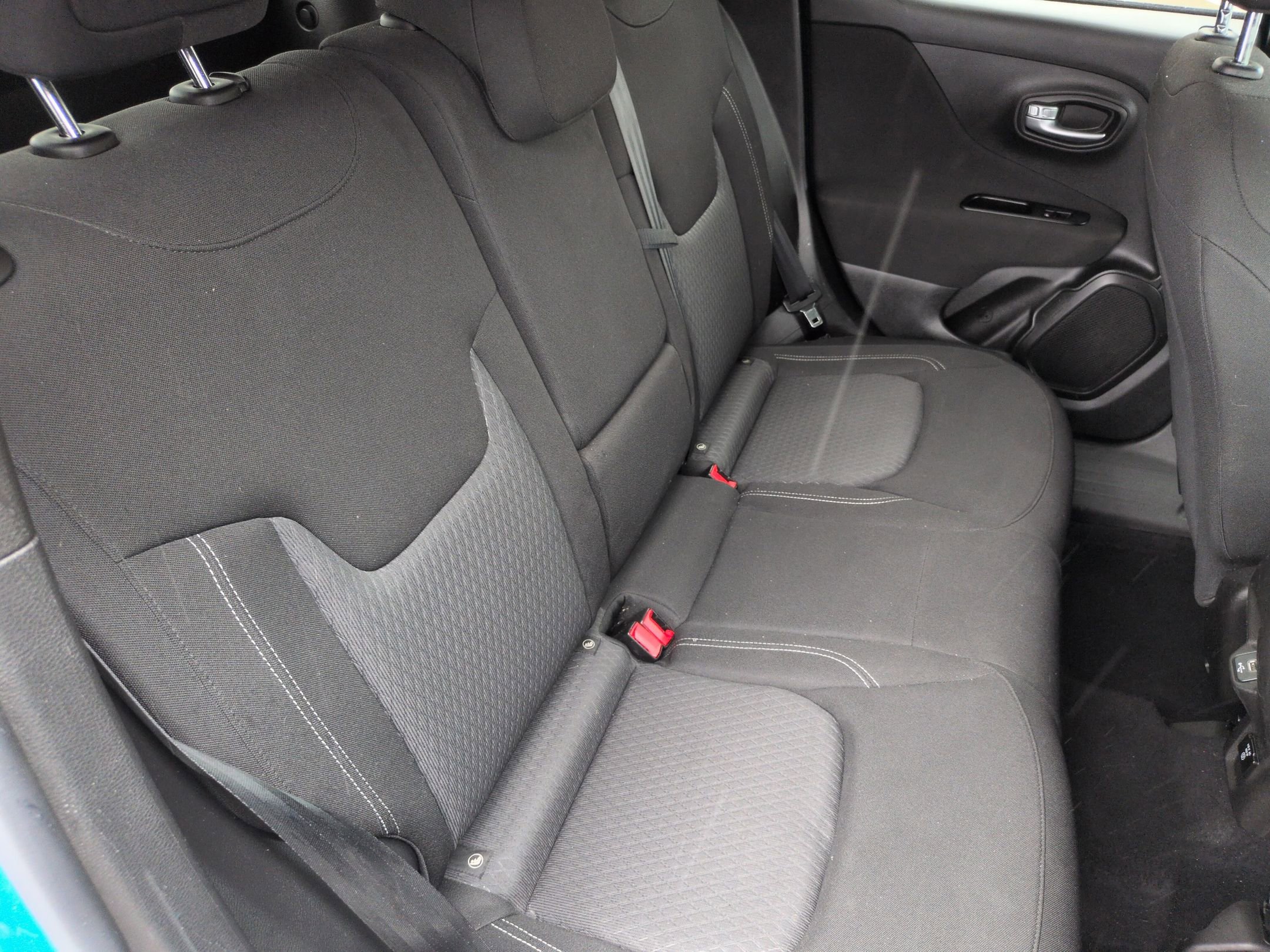 Used 2021 Jeep Renegade Latitude w/ Luxury Group II AWD/4WD image 33