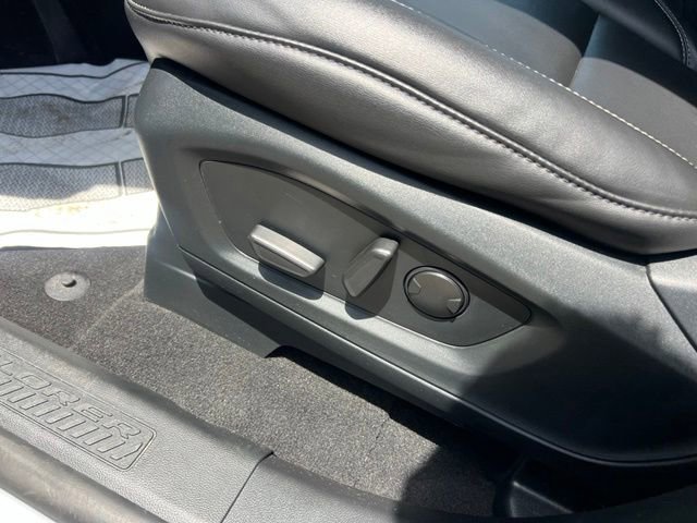 Certified 2024 Ford Explorer XLT w/ Equipment Group 202A AWD/4WD image 19