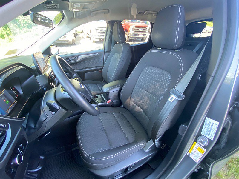 Certified 2023 Ford Escape Active AWD/4WD image 24