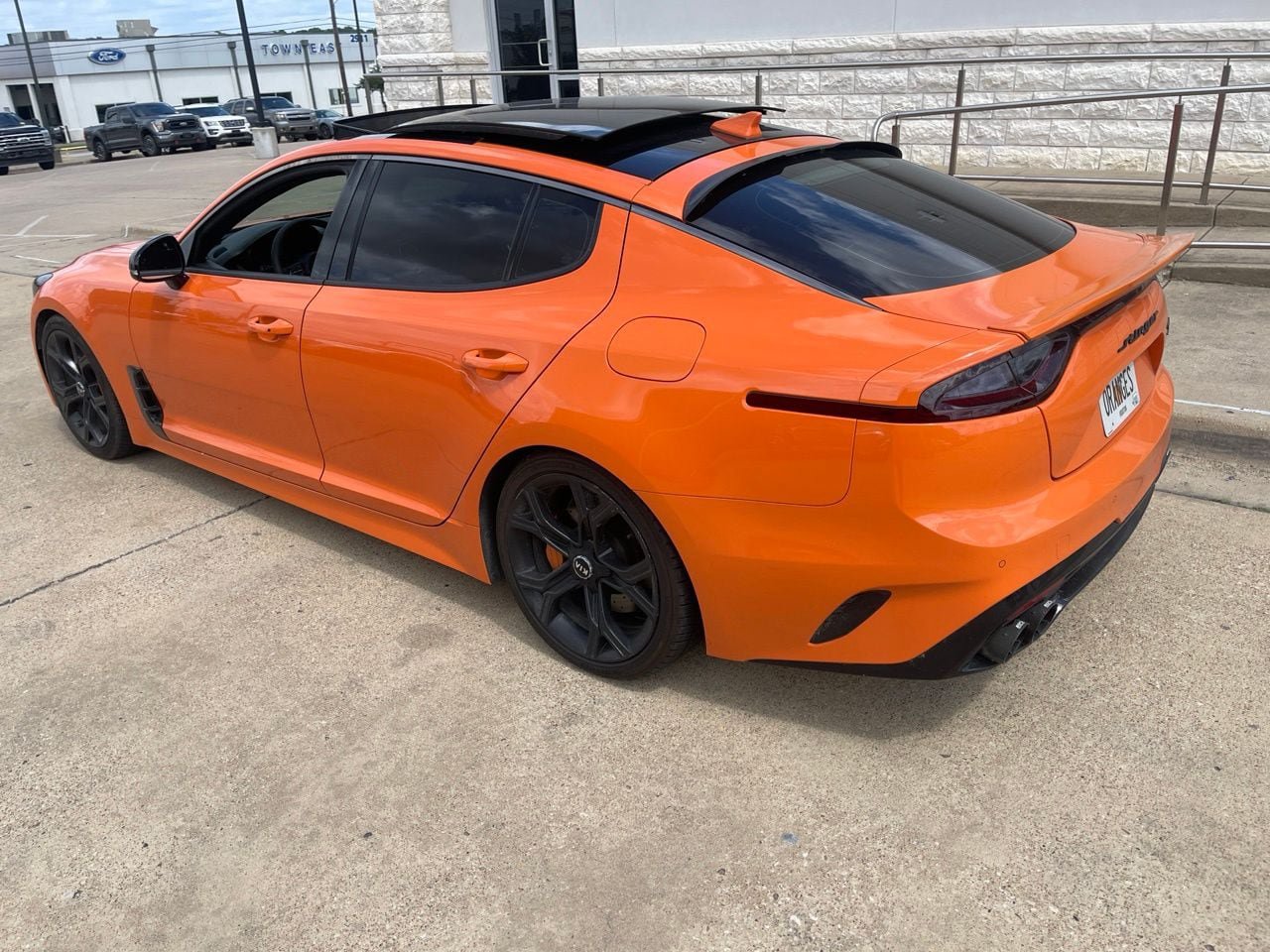 Used 2019 Kia Stinger GTS RWD image 4