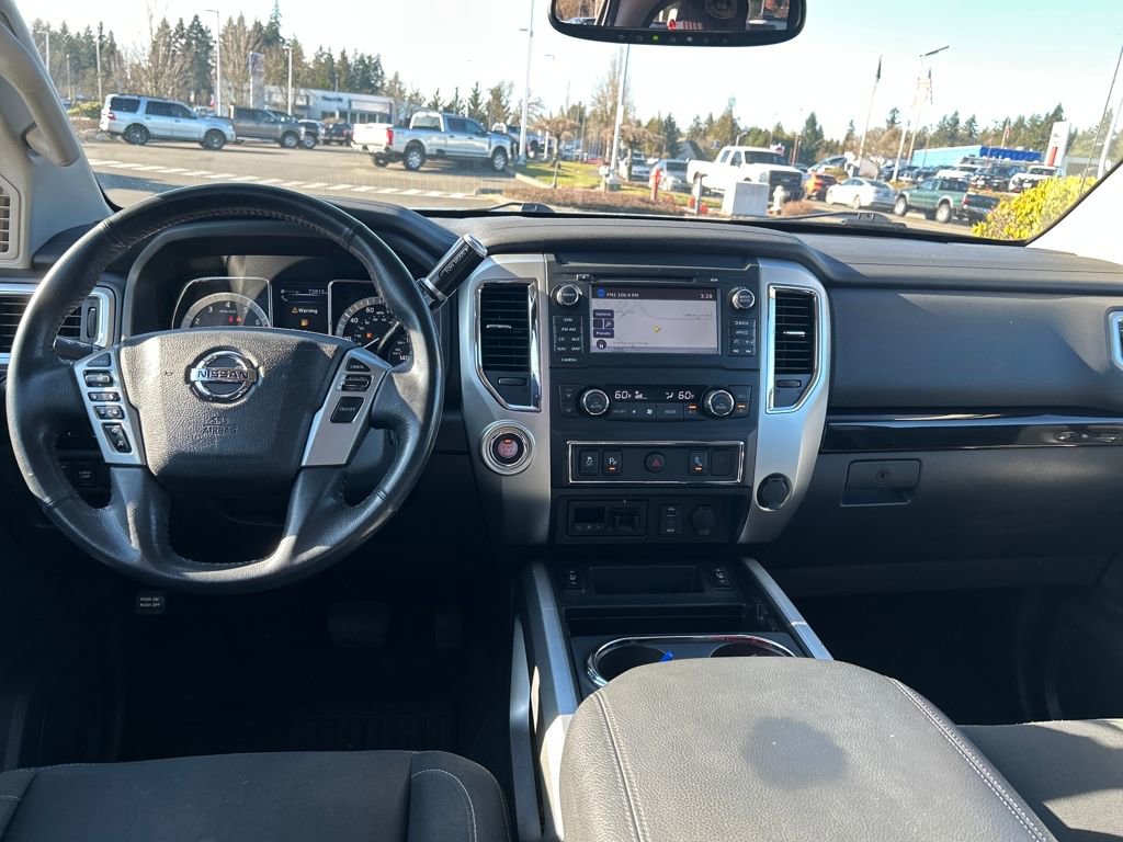 Used 2017 Nissan Titan SV image 6