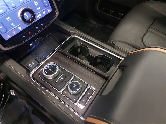 Certified 2023 Ford Expedition Platinum image 24