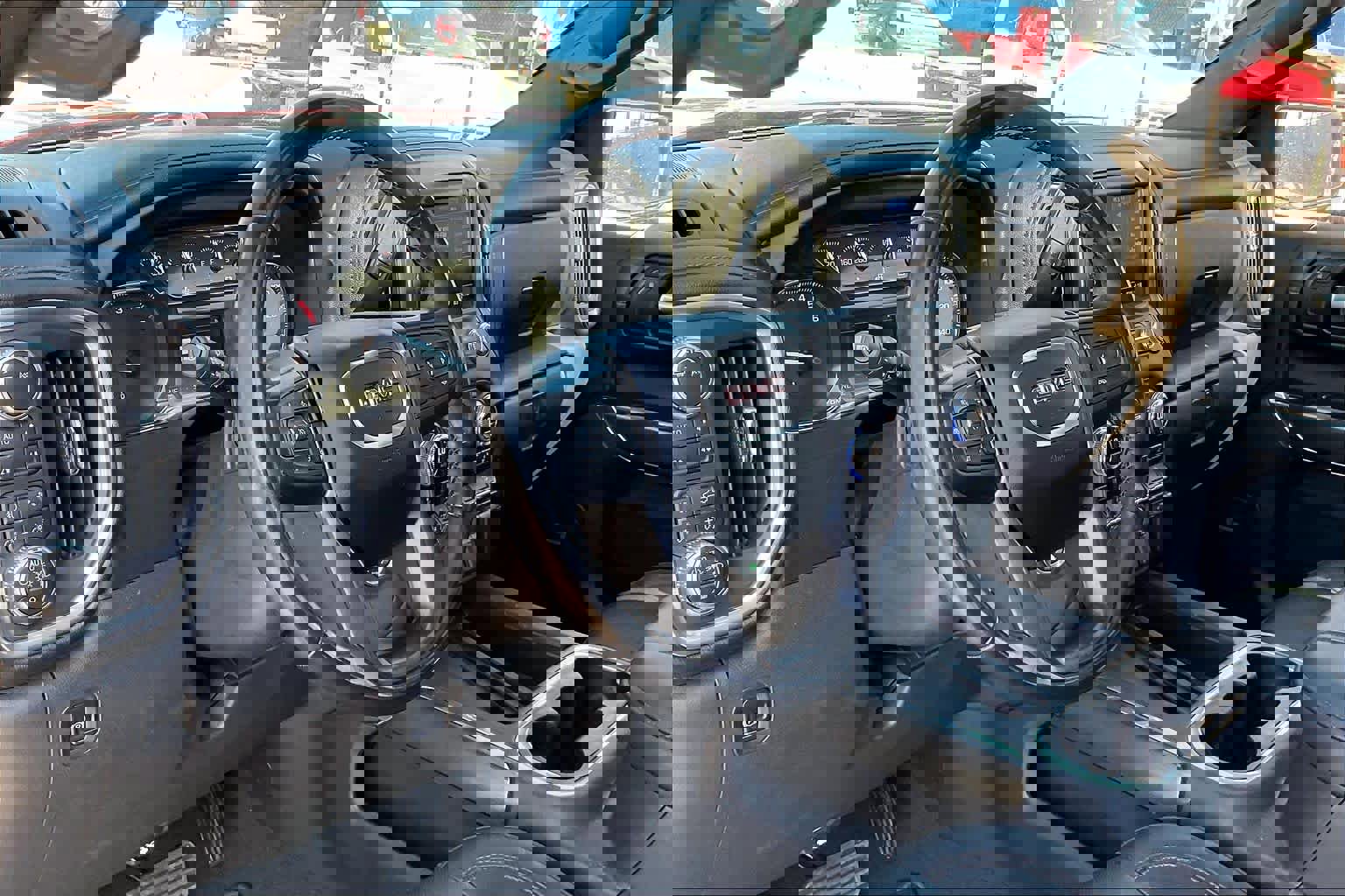 Used 2019 GMC Sierra 1500 AT4 w/ Off Road Performance Package image 17